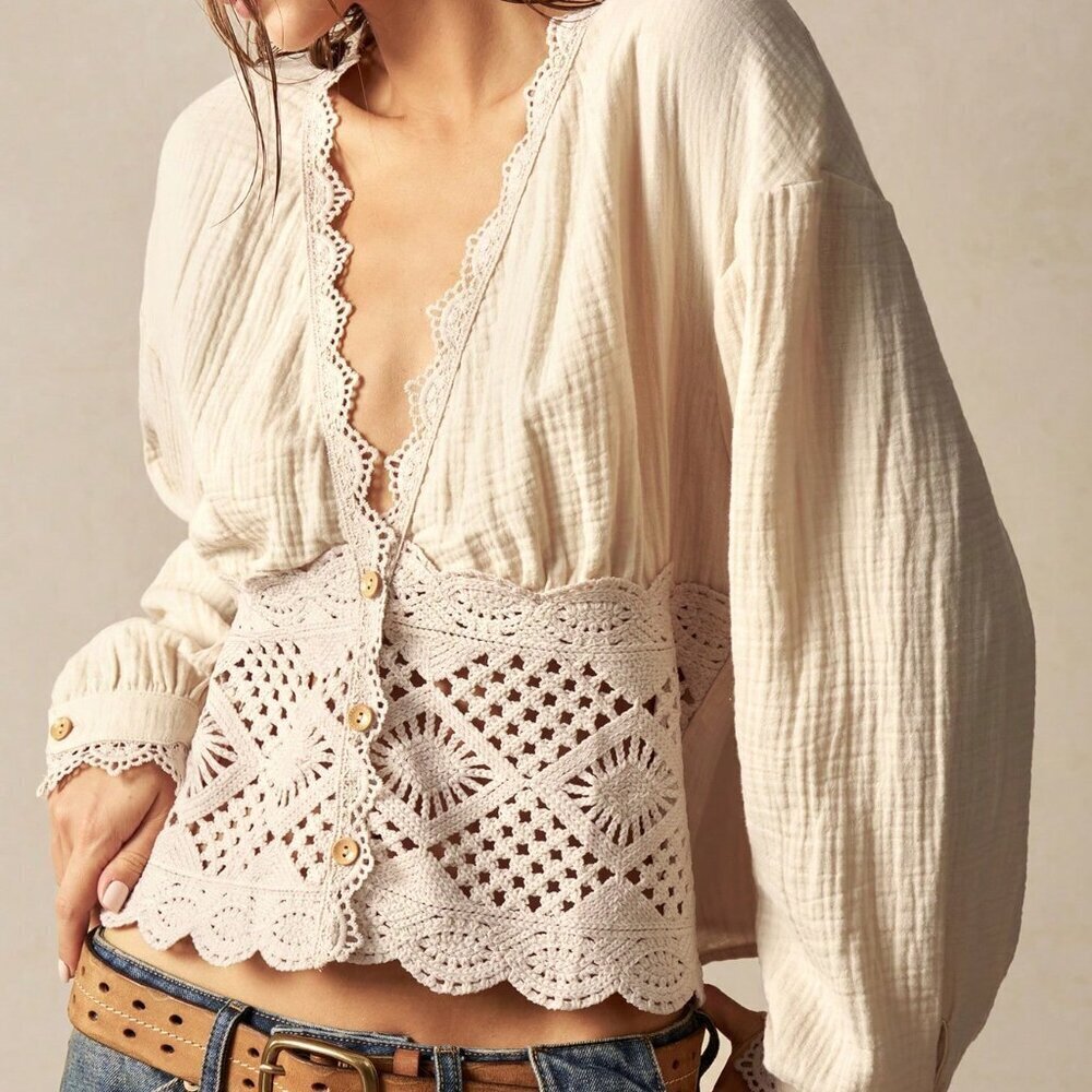 Apricot Casual Women's Woven Patchwork Floral Lace V-Neck Lantern Sleeve Blouse